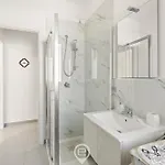 Milly's אלגהרו